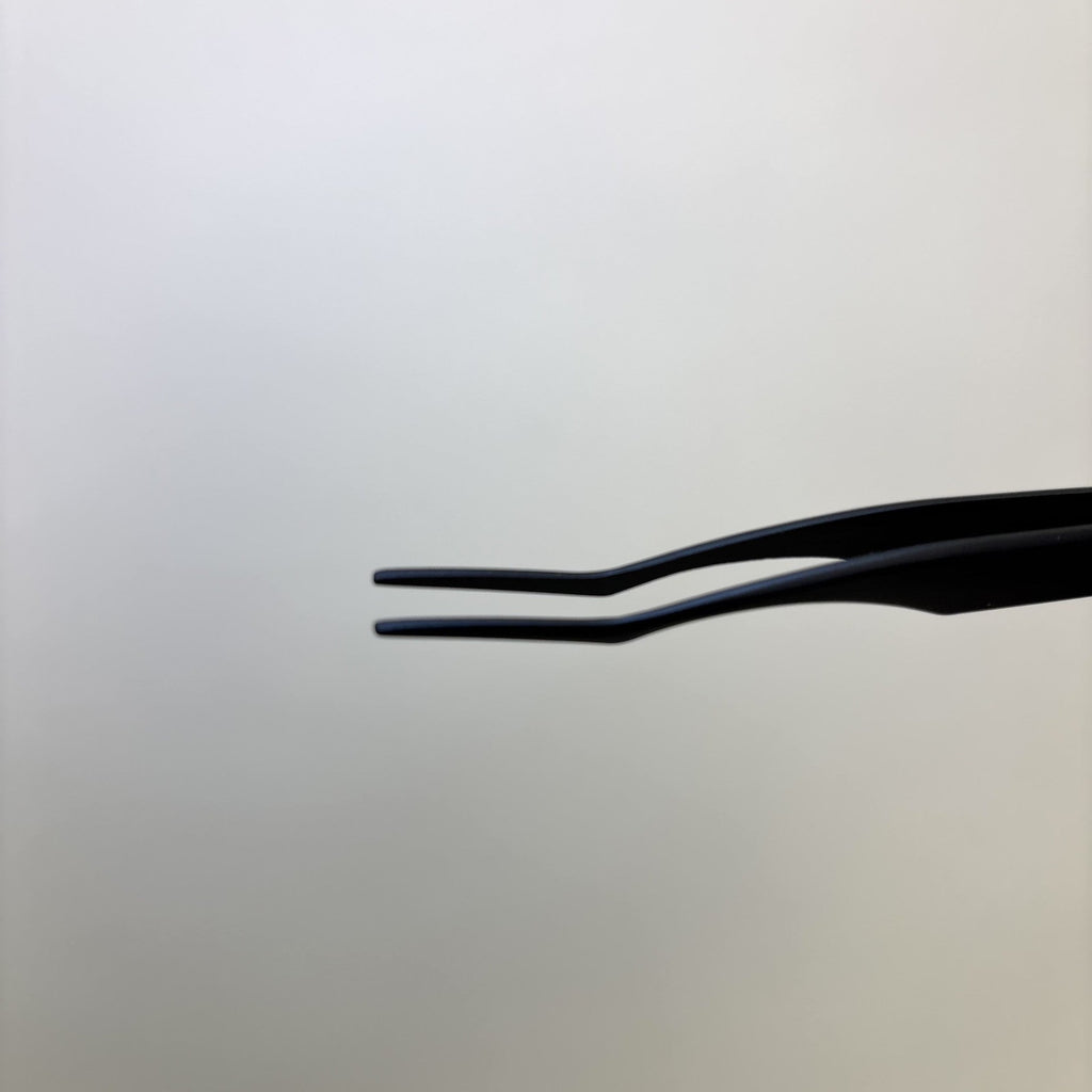 Strong Grip Lash Tweezers